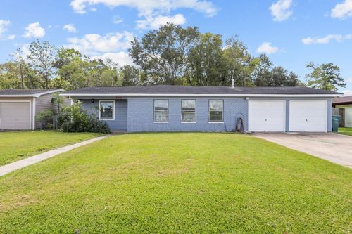 8515 Frazier Dr, Beaumont, TX, 77707-2923 | Card Image