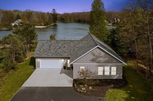 6619 Donegal Ct, Stanwood, MI, 49346-9128 | Card Image
