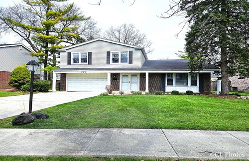 2313 Greenwood Rd, Glenview, IL, 60026-1150 | Card Image