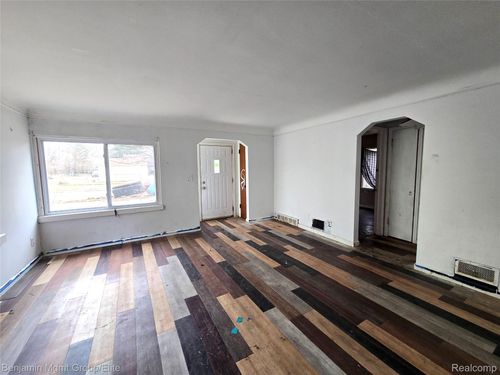 18671 Five Points Street, Redford Charter Township, MI, 48240 | Card Image