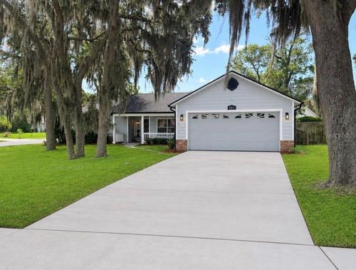 561 Astoria Dr, DELAND, FL, 32724-3083 | Card Image