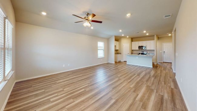 222 Rearden Blvd, House other with 4 bedrooms, 2 bathrooms and 2 parking in Jarrell TX | Image 5
