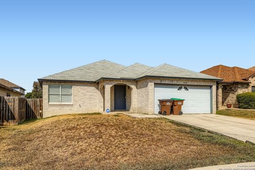 8023 Chestnut Gate Dr, Converse, TX, 78109-3109 | Card Image