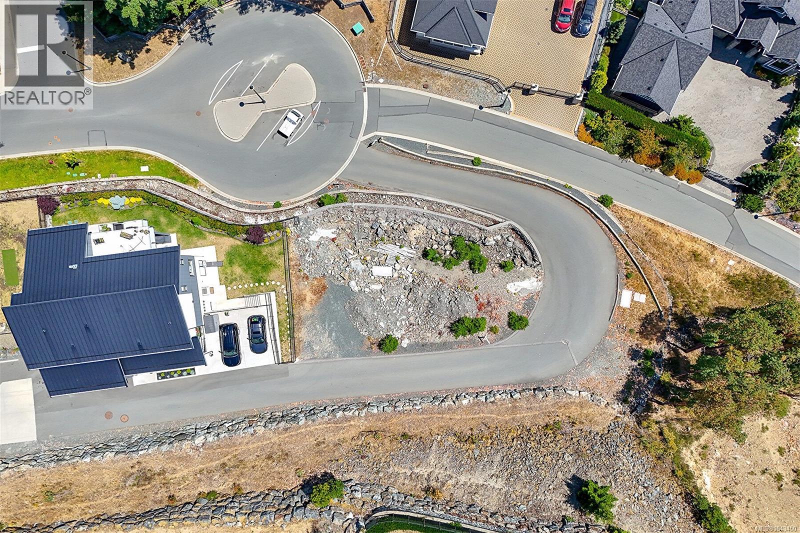Land in Langford 5