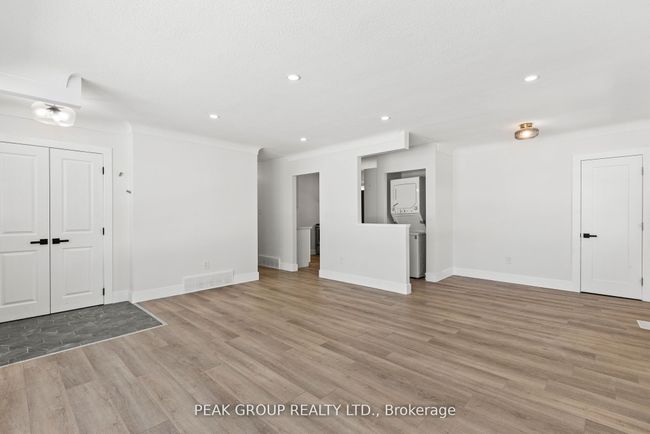 5920 Silverwood Cres, House other with 4 bedrooms, 2 bathrooms and 4 parking in Niagara Falls ON | Image 7