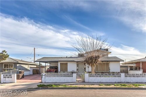 405 Leonard Ave, Las Vegas, NV, 89106-2711 | Card Image