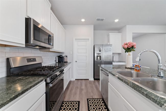 7258 Allendale Arbor Ct, House other with 3 bedrooms, 2 bathrooms and 2 parking in Cypress TX | Image 8