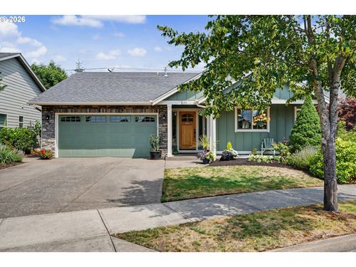 801 Pintail St Ne, Silverton, OR, 97381-2530 | Card Image