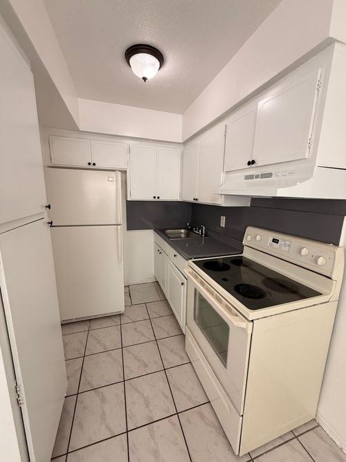 6-2501 Pierce St, Hollywood, FL, 33020-4357 | Card Image