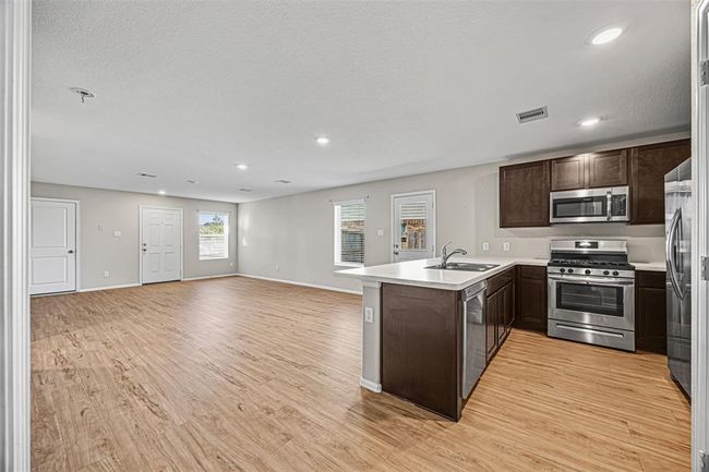 Kitchen | Image 9