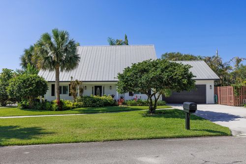 9200 Se Olympus St, Hobe Sound, FL, 33455-5417 | Card Image
