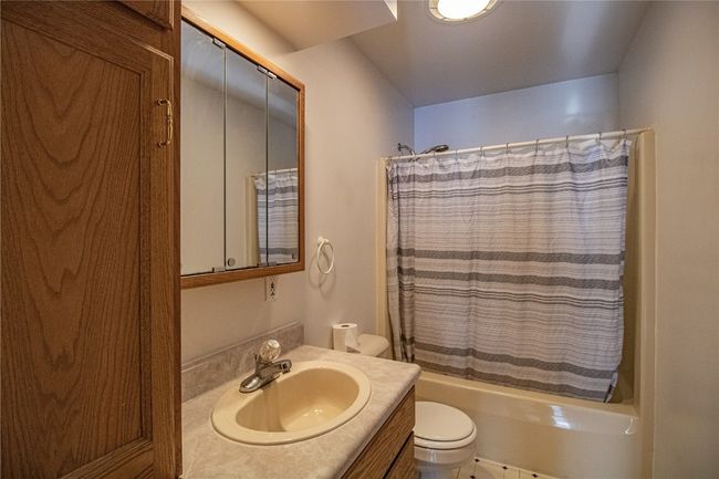 303 W Broadway St, House other with 3 bedrooms, 3 bathrooms and null parking in Stanwood IA | Image 7