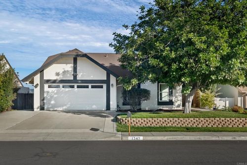1347 Dorsey Way, Vista, CA, 92083-3075 | Card Image