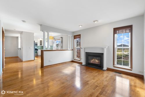 417-417 Van Gogh Cir, Bolingbrook, IL, 60440-2094 | Card Image