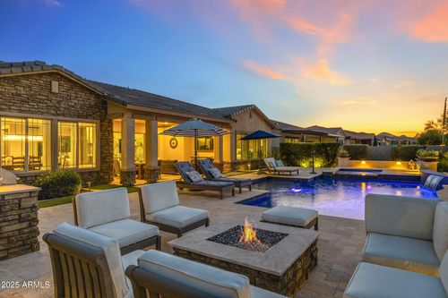 12418 W Tyler Trl, Peoria, AZ, 85383-8069 | Card Image