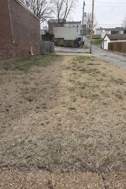 5514 Columbia Ave, Saint Louis, MO, 63139-1622 | Card Image