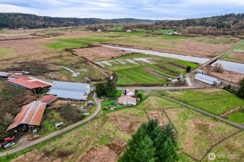 8718 Ames Lake Carnation Rd Ne, Carnation, WA, 98014-8601 | Card Image