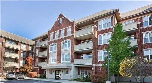 202-77 N Quentin Rd, Palatine, IL, 60067-4820 | Card Image