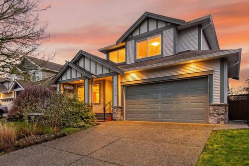 7134 196a St, Langley, BC, V2Y2Z9 | Card Image