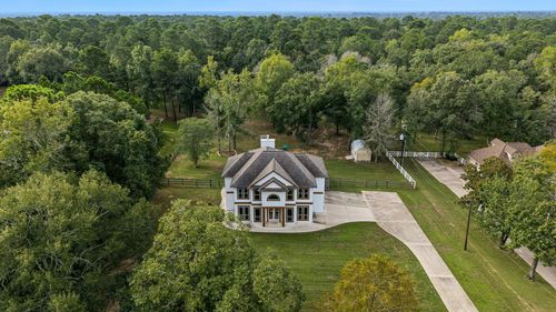 421 Trace Way Dr, Montgomery, TX, 77316-6852 | Card Image