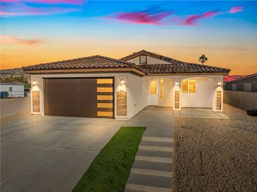 811 Palo Verde Dr, Bullhead City, AZ, 86442-6405 | Card Image