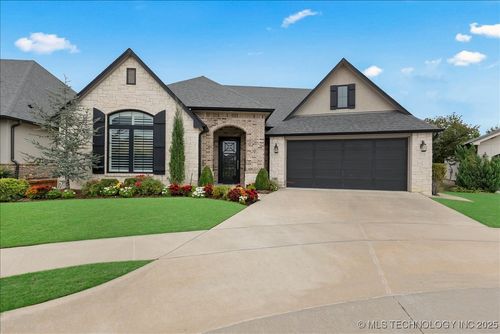 1105 W 84th St, Tulsa, OK, 74132-3230 | Card Image