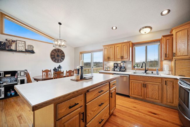 Love the extra drawers in the island! | Image 13