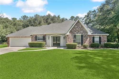 425 Archers Way, Madisonville, LA, 70447-9472 | Card Image