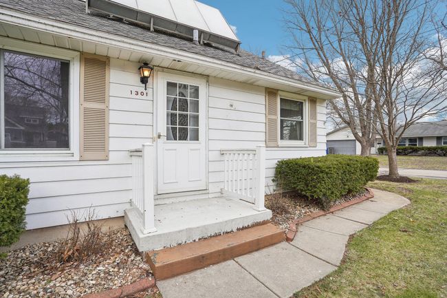 1301 Wyldhaven Avenue, House other with 3 bedrooms, 2 bathrooms and null parking in Monona WI | Image 19