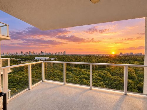 1804-14951 Royal Oaks Ln, North Miami, FL, 33181-2474 | Card Image