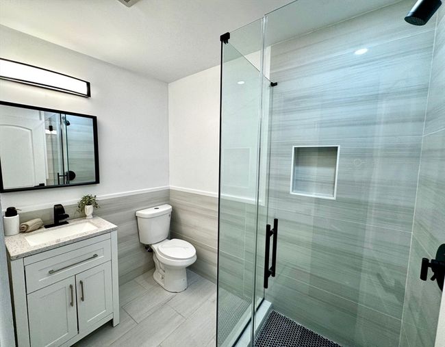APT-1 - 162 W Concord St, Condo with 2 bedrooms, 2 bathrooms and 1 parking in Boston MA | Image 23