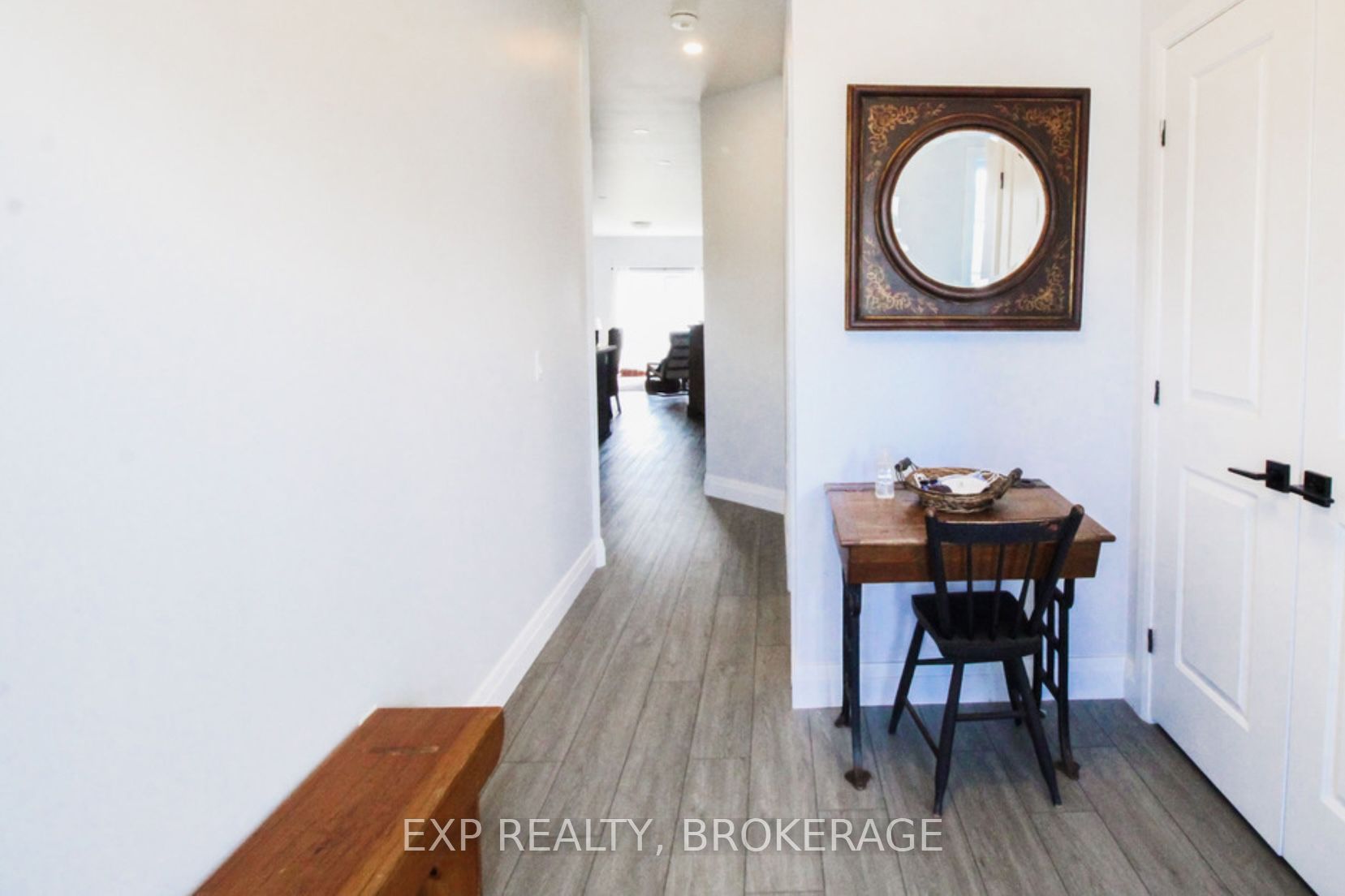 Residential in Loyalist 3