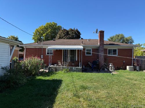 24918 Patricia Ave, Warren, MI, 48091-5617 | Card Image