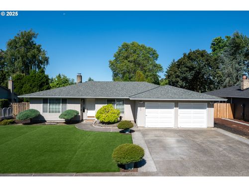 1543 Se 52nd Ave, Hillsboro, OR, 97123-7645 | Card Image
