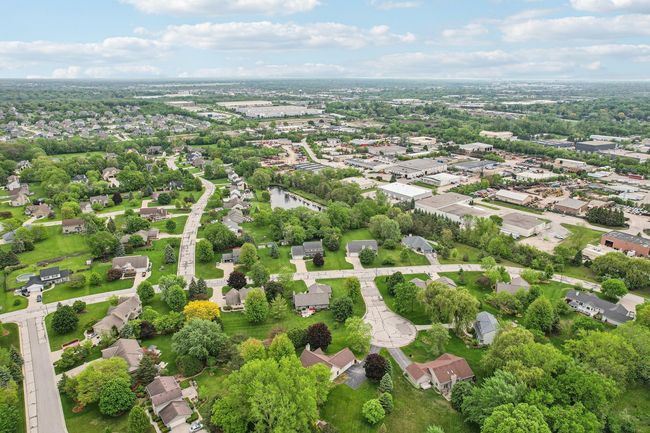N61W14730 Woodcrest Ct, House other with 3 bedrooms, 3 bathrooms and 2 parking in Menomonee Falls WI | Image 68