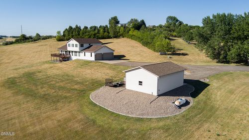 3745 Hidatsa Pl N, Mandan, ND, 58554-8212 | Card Image