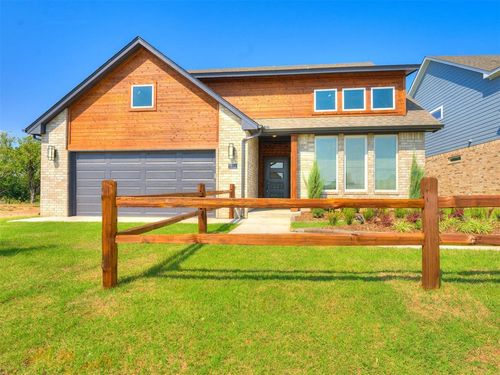 7713 Woods Edge Way, Yukon, OK, 73099-4096 | Card Image