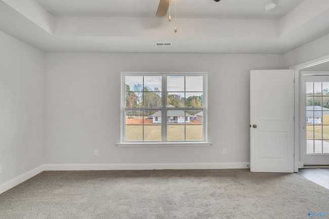 6105 Eagle Point Cir Se, House other with 3 bedrooms, 2 bathrooms and null parking in Owens Cross Roads AL | Image 16