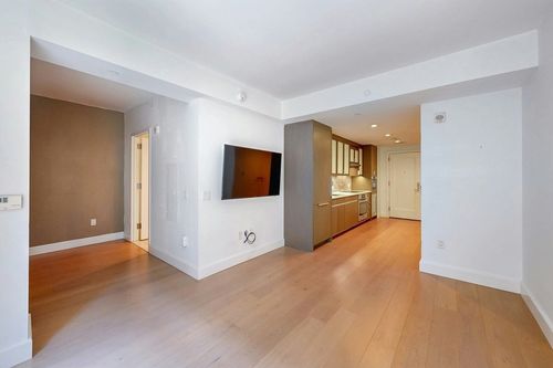 unit-5q-100 Lovejoy Wharf, Boston, MA, 02114-2168 | Card Image