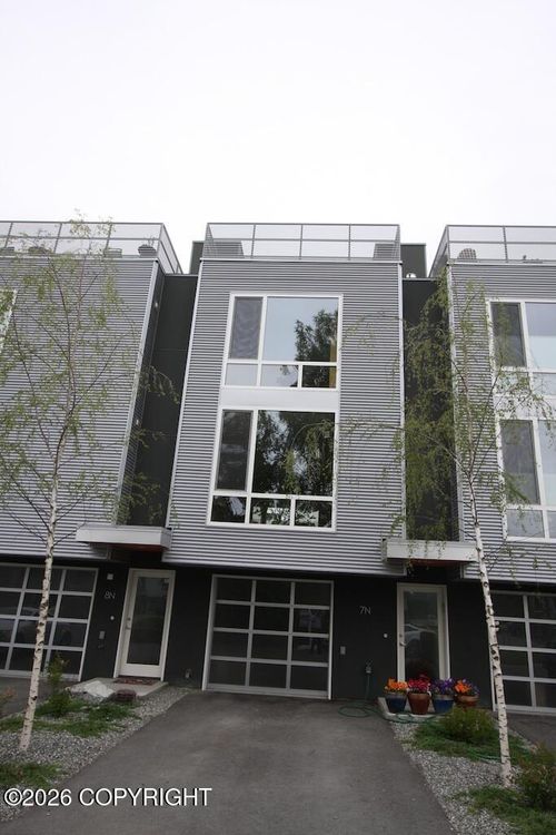 7n-5201 E Northern Lights Boulevard, Anchorage, AK, 99508 | Card Image