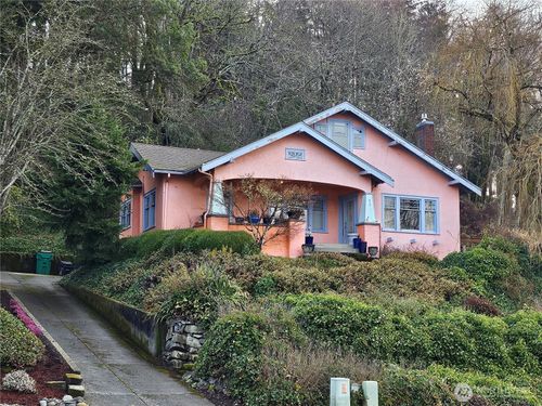 1130 E Bay Dr Ne, Olympia, WA, 98506-3972 | Card Image
