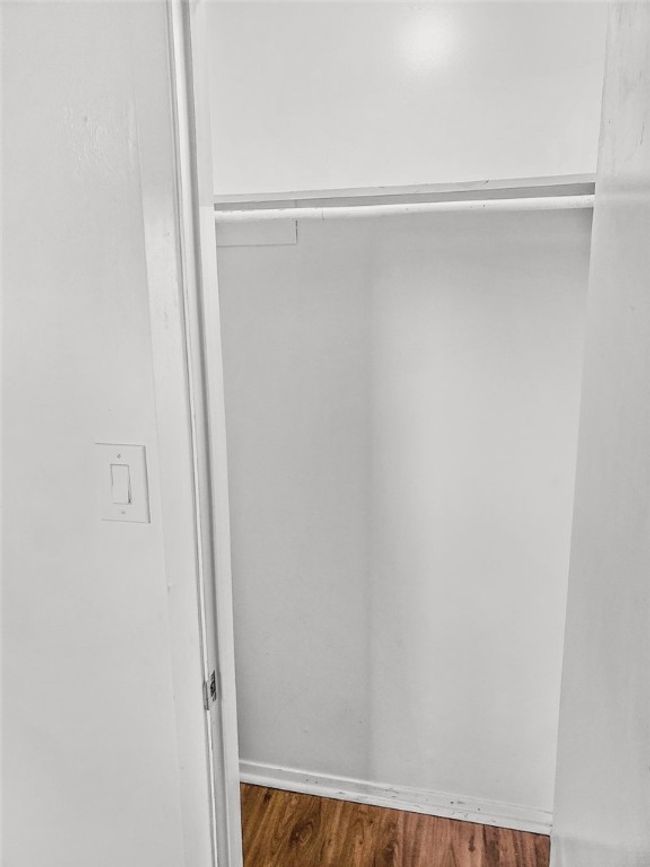 APT-305 - 106 E 30 Th St, Condo with 2 bedrooms, 2 bathrooms and 2 parking in Austin TX | Image 13