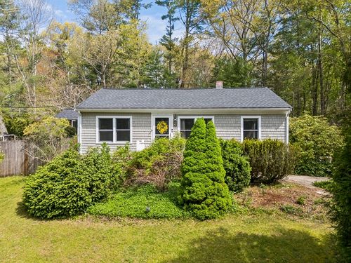 9 Mill St, Pembroke, MA, 02359-3256 | Card Image