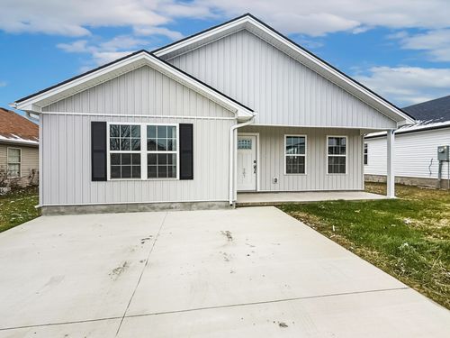 207 Charles Carr Dr, Harrodsburg, KY, 40330-1883 | Card Image