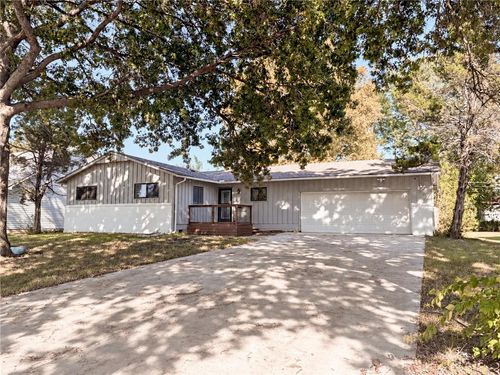 1417 S Ash St, Ottawa, KS, 66067-3420 | Card Image