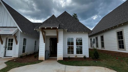 1026 Hunters Way, OPELIKA, AL, 36801-6648 | Card Image