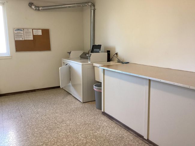Common laundry facilities | Image 10