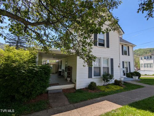 209 Cypress St, Gate City, VA, 24251-2757 | Card Image