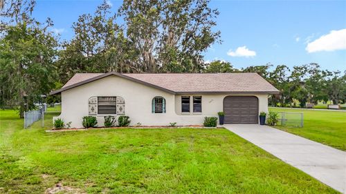 6475 Amber Ridge Cir, BROOKSVILLE, FL, 34602-7527 | Card Image