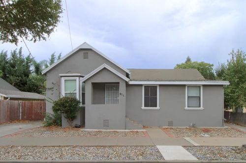 911 North St, Woodland, CA, 95695-3539 | Card Image